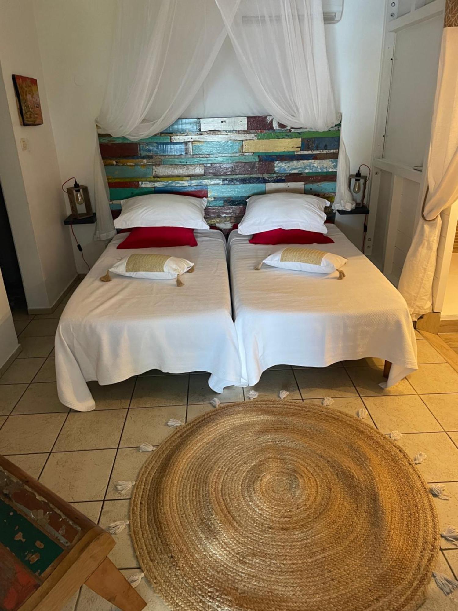 Villa Pelican Lodge 데샤이에스 외부 사진